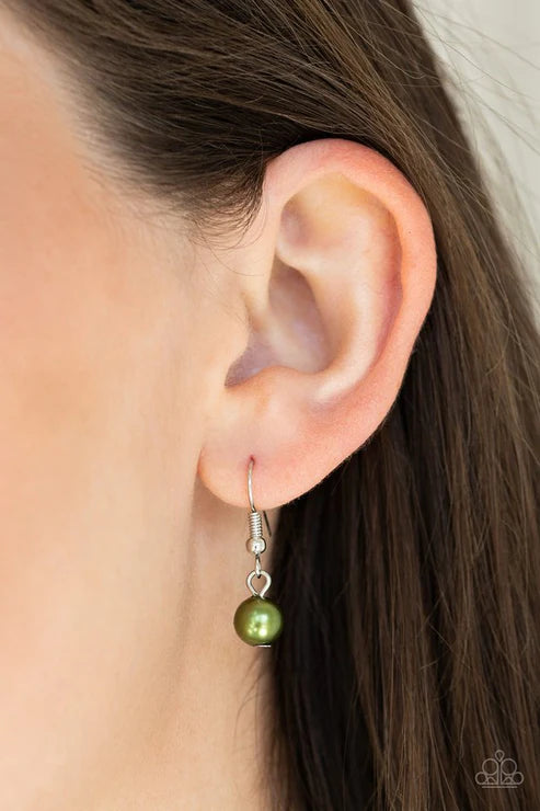 5th Avenue Flirtation - Green Necklace