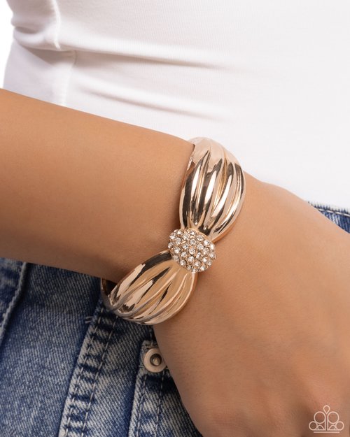 Blingy Breadth - Gold Bracelet
