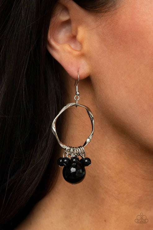 Delectably Diva - Black Earring