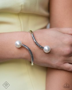 Effulgent Exemplar - White Bracelet