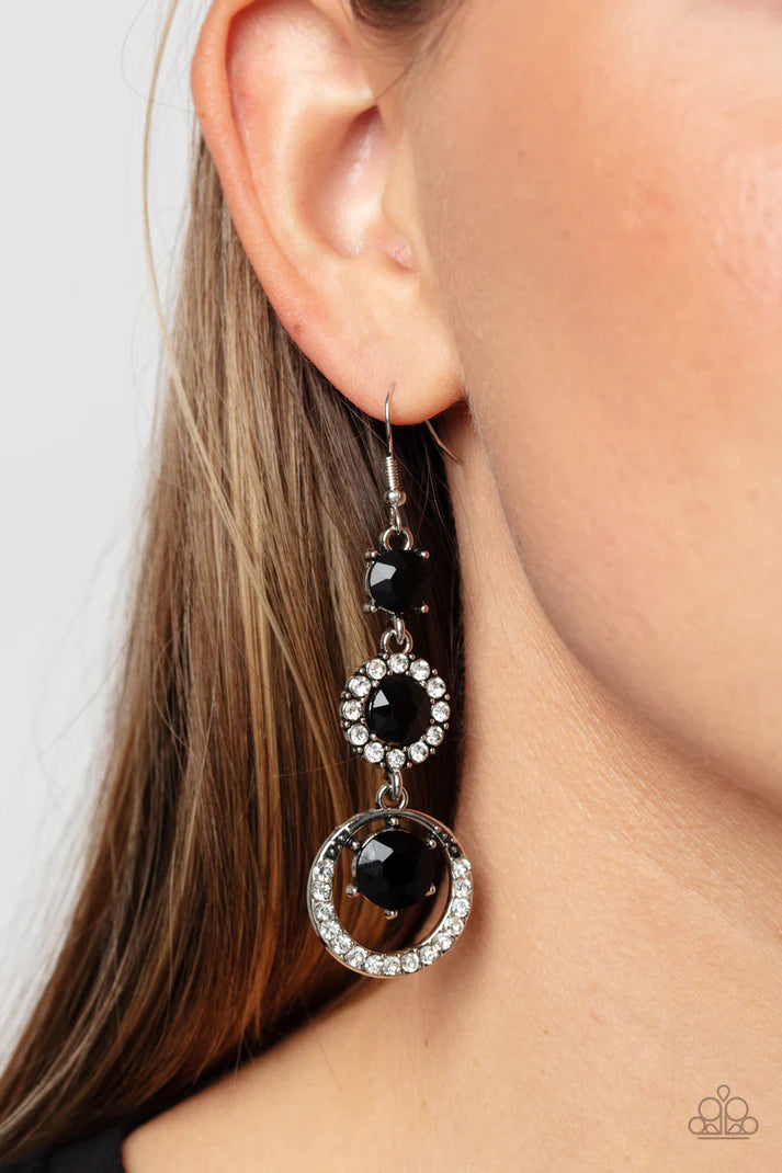 Enchanting Effulgence - Black Earring