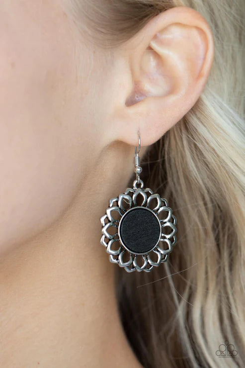 Farmhouse Fashionista - Black Earring