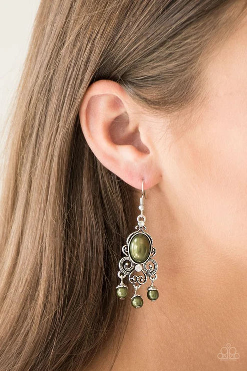 I Better Get GLOWING - Green Earring