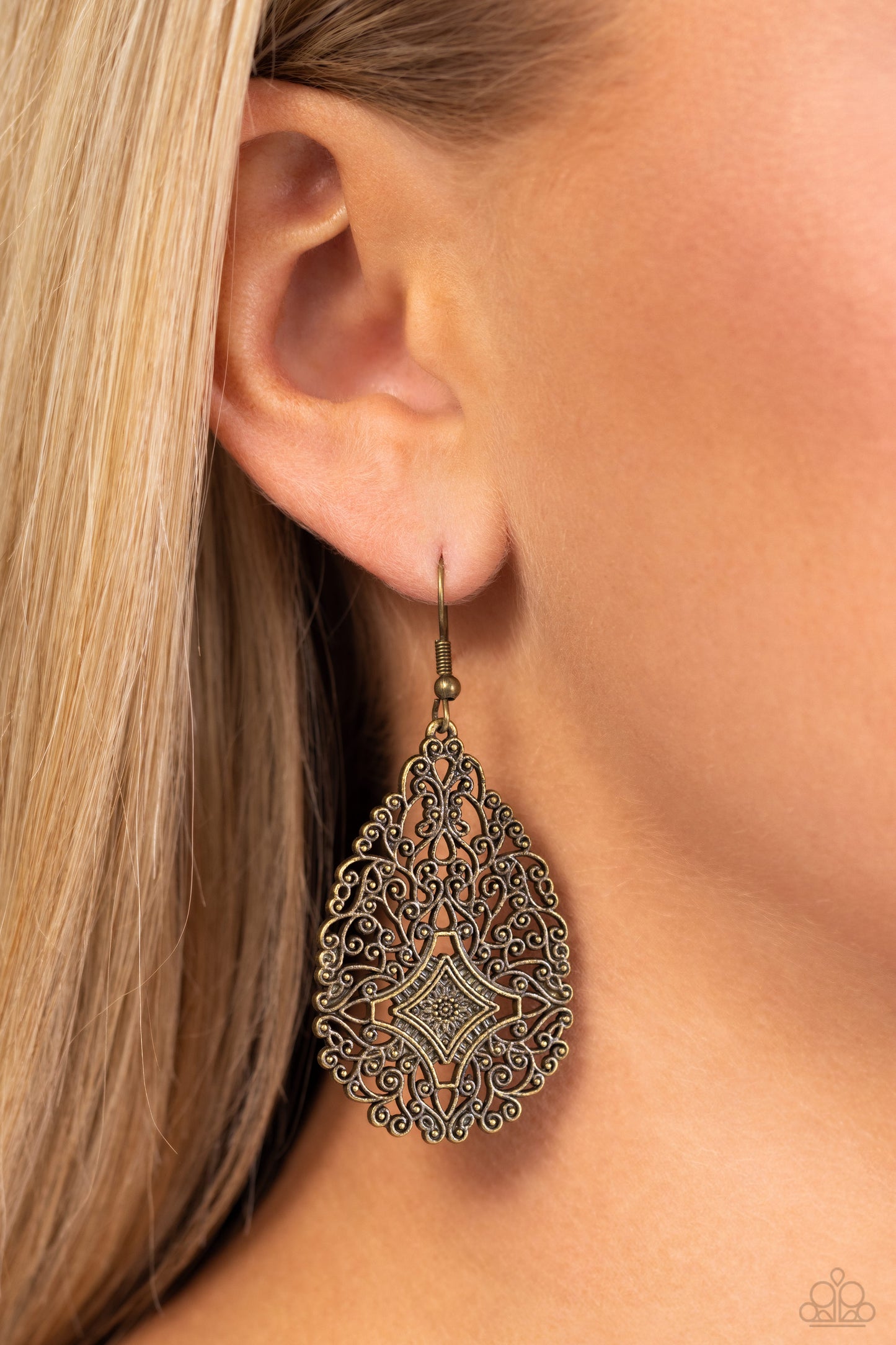 Meadow Magic - Brass Earring