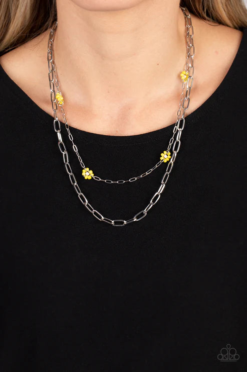 Bold Buds Yellow Necklace