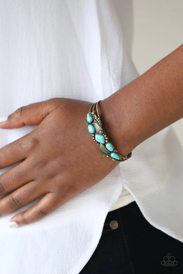 Cottage Living - Brass Bracelet