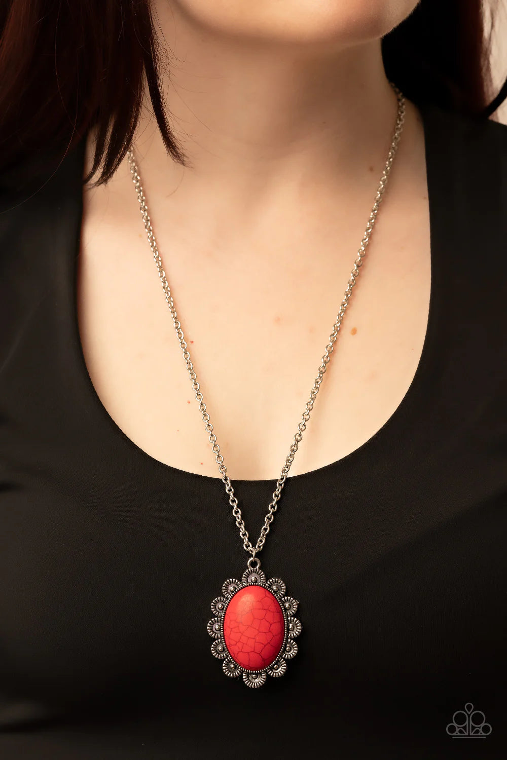 Daisy Dotted Deserts Red Necklace