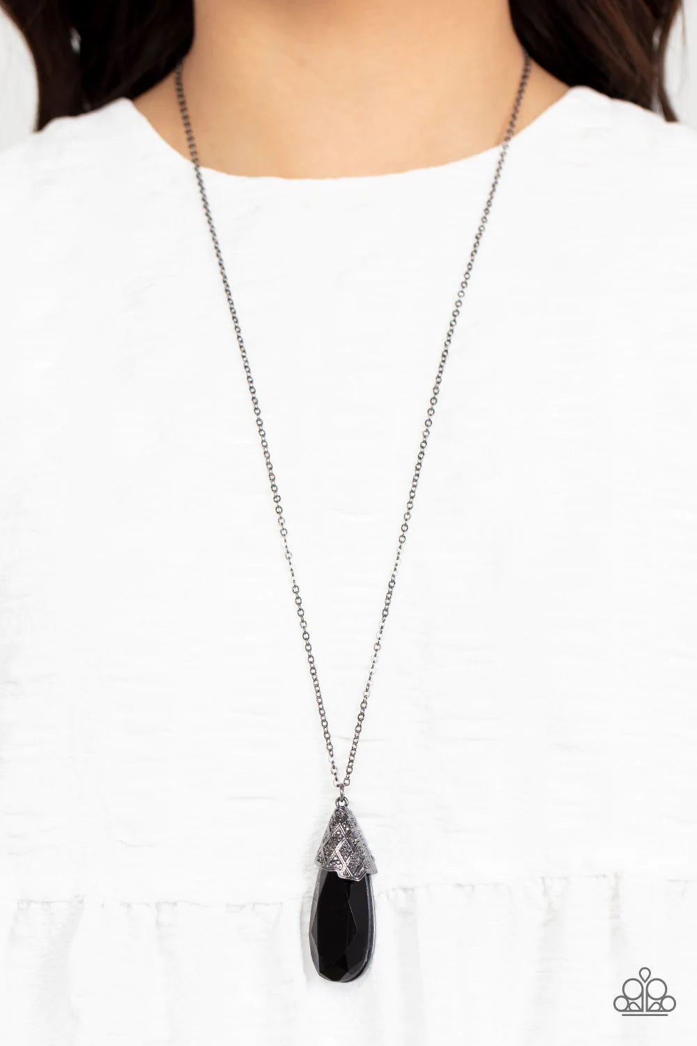 Dibs on the Dazzle - Black Necklace
