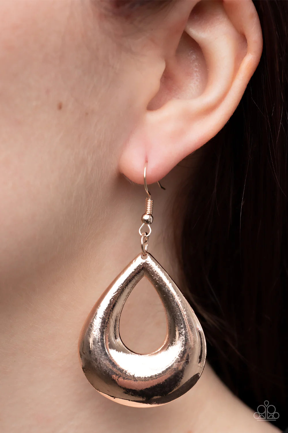 Laid-Back Leisure - Rose Gold Earring