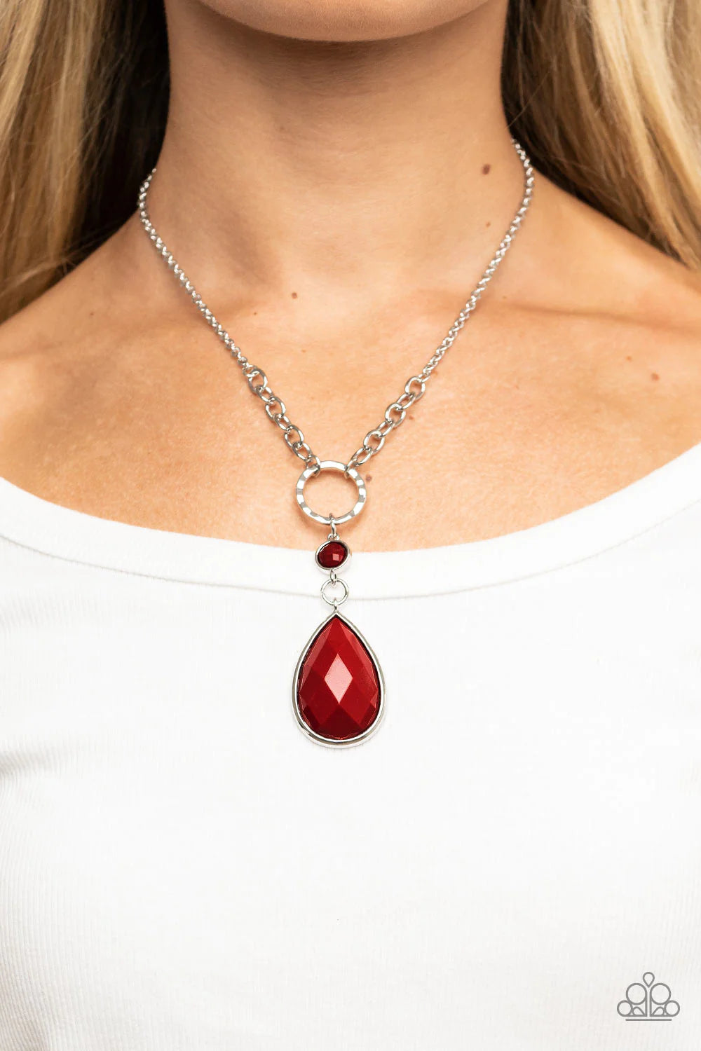 Valley Girl Glamour - Red Necklace
