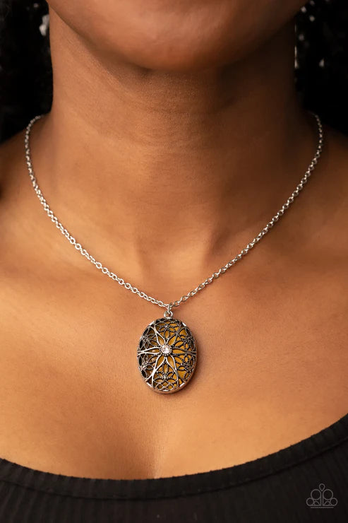Venice Vacation Yellow Necklace