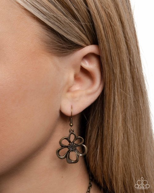 Beau Bouquet - Brass Necklace