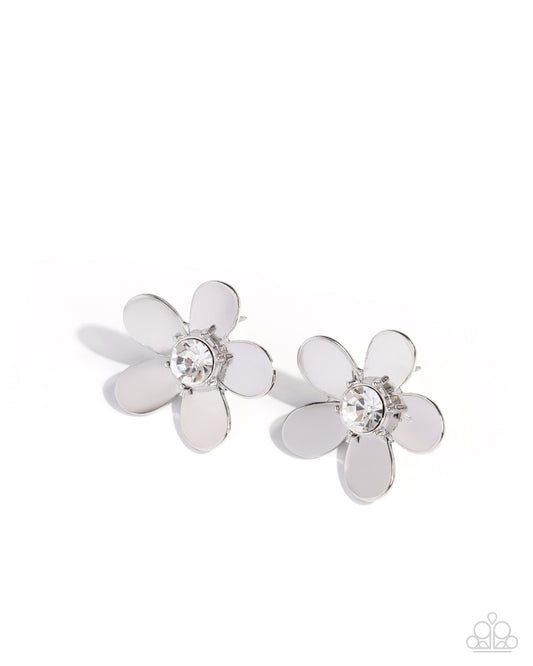 Blooming Boutique - White Earring