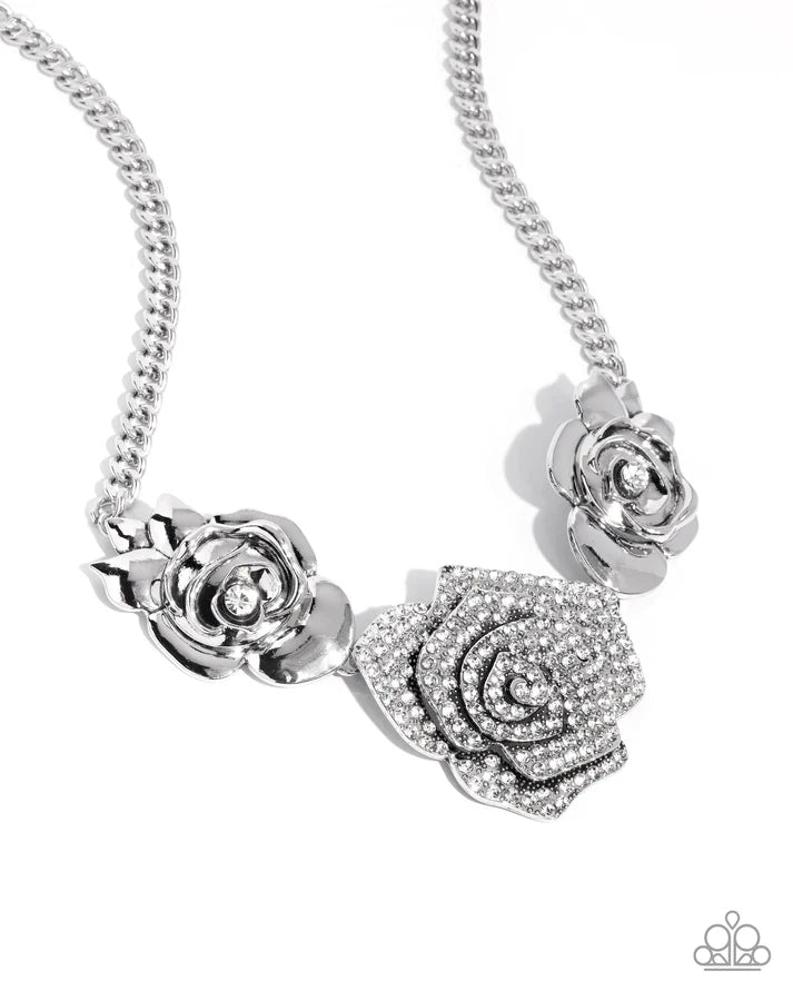 Bouquet Beacon - White Necklace