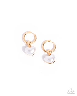 Carriage Chic - Gold Earring