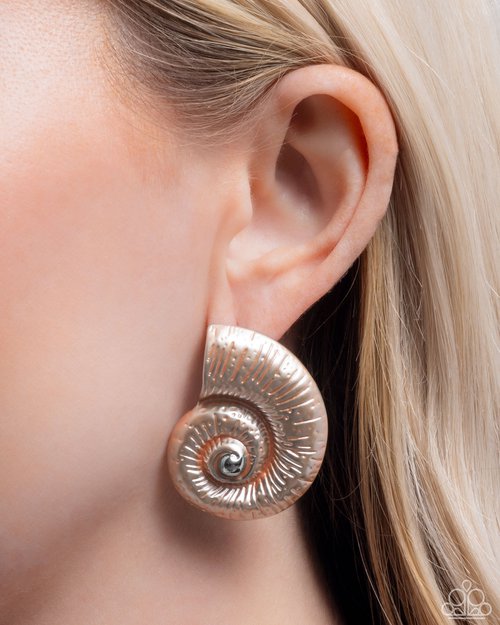 Chill Conch - Orange Earring