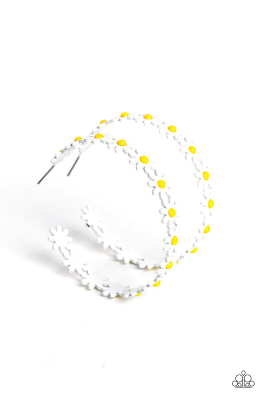 Daisy Disposition - White Earring