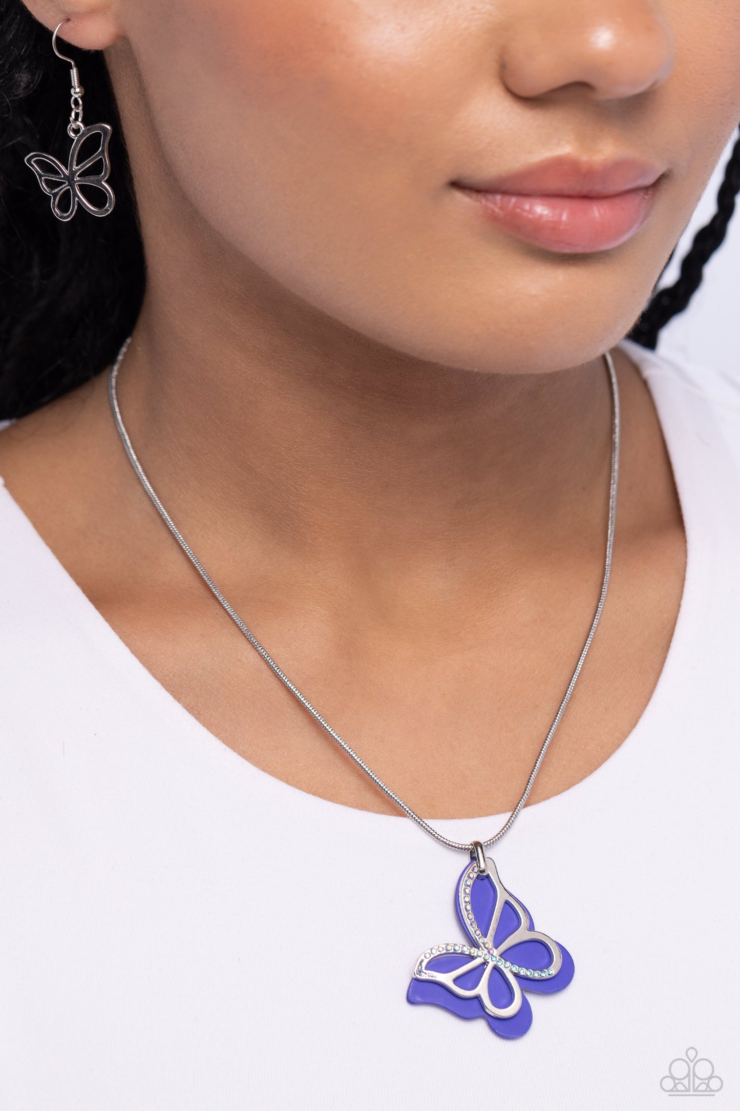 Detailed Dance - Blue Necklace