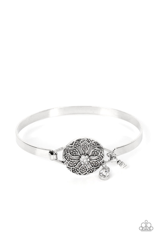 Fleur de Prairie - White Bracelet