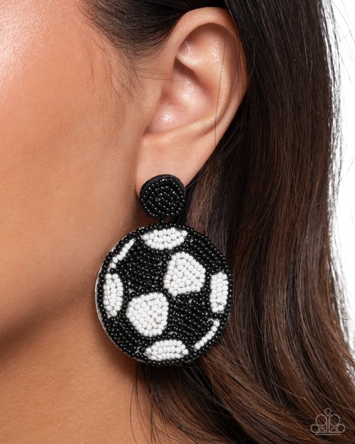 Grand Goalkeeper - Black Earring