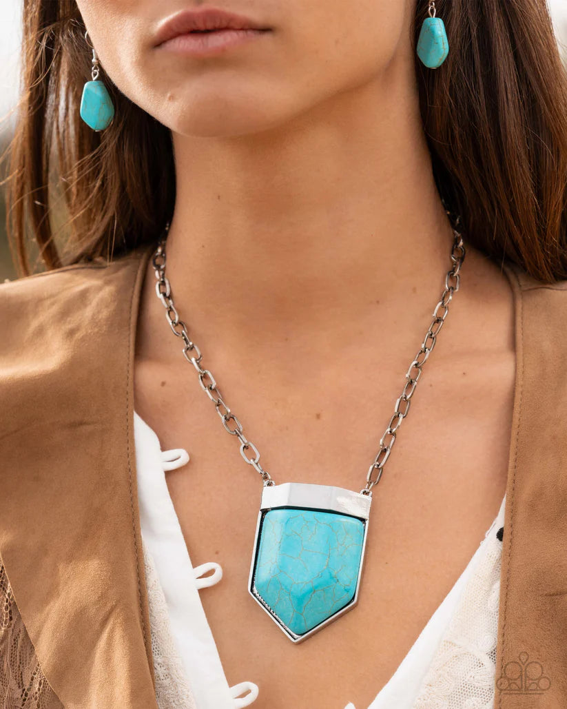 Pendant Passage - Blue Necklace