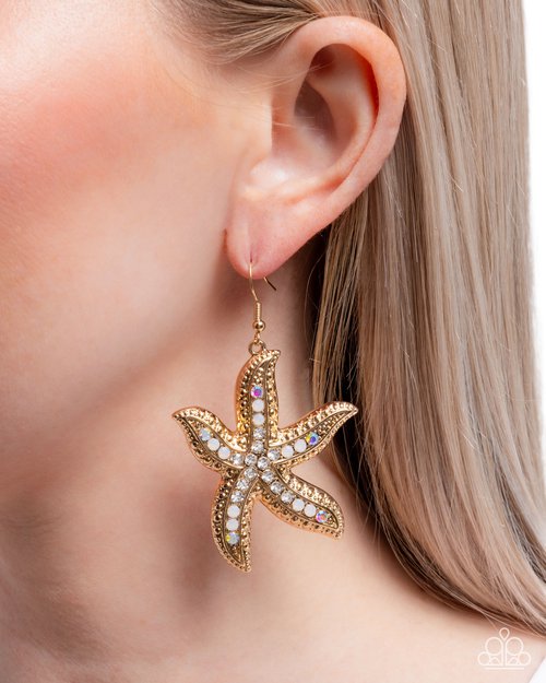 Seize the Starfish - Gold Earring