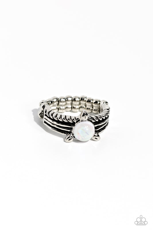 Sinuous Spotlight - White Ring