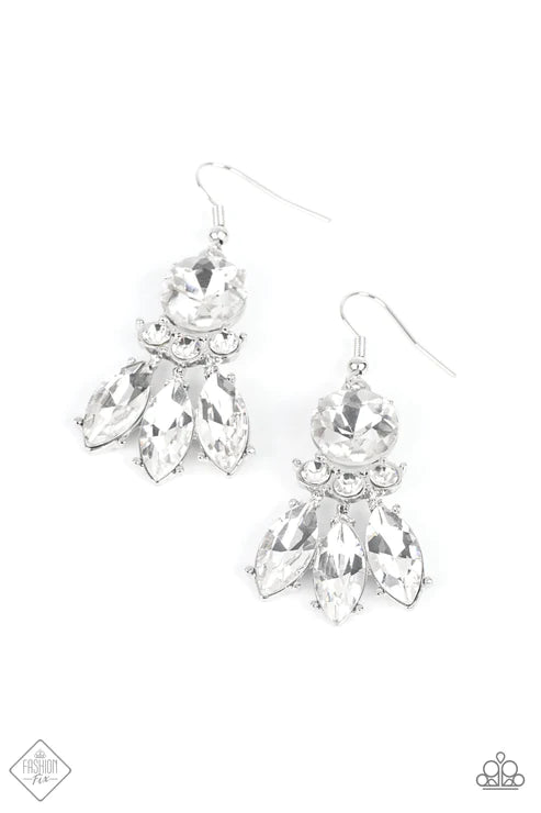 To have and to Sparkle - White Earring
