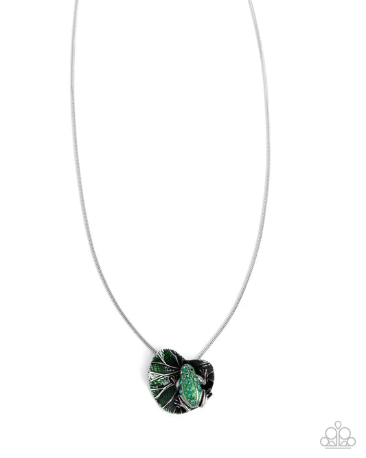 Tree Frog Tapestry - Green Necklace