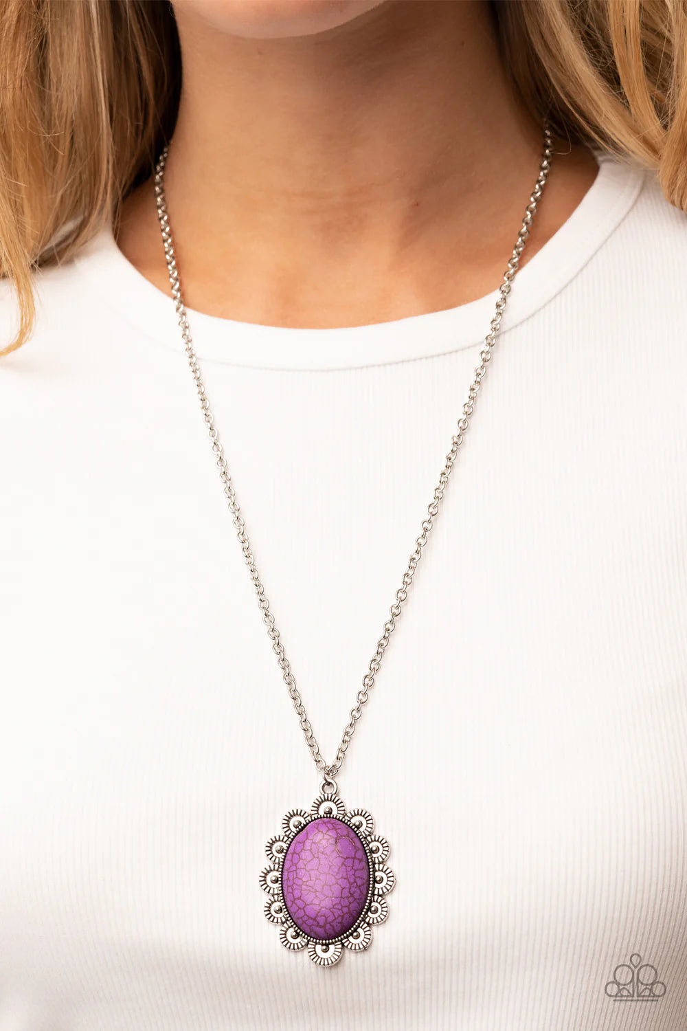 Daisy Dotted Deserts - Purple Necklace