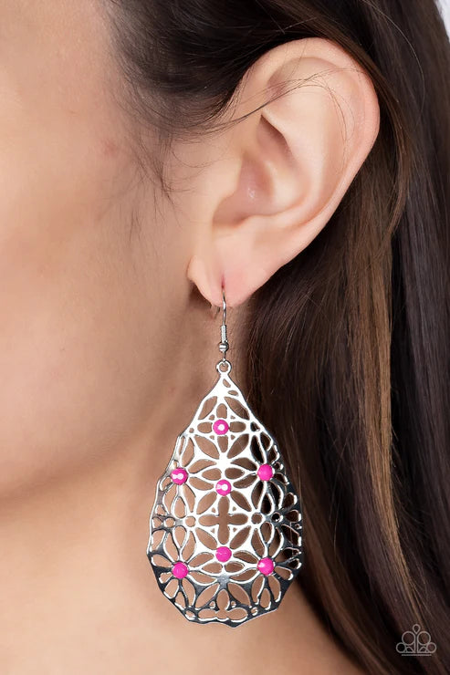 Delightfully Daisy - Pink Earring