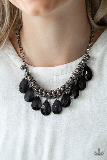 Fashionista Flair Gun Metal Necklace