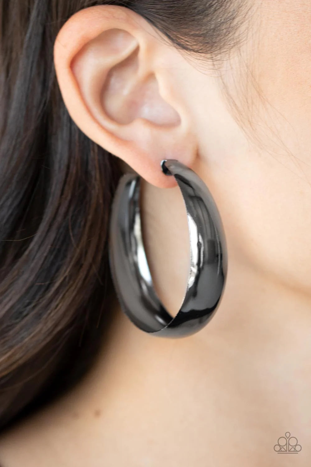 Flat Out Flawless - Black Gun Metal Earring