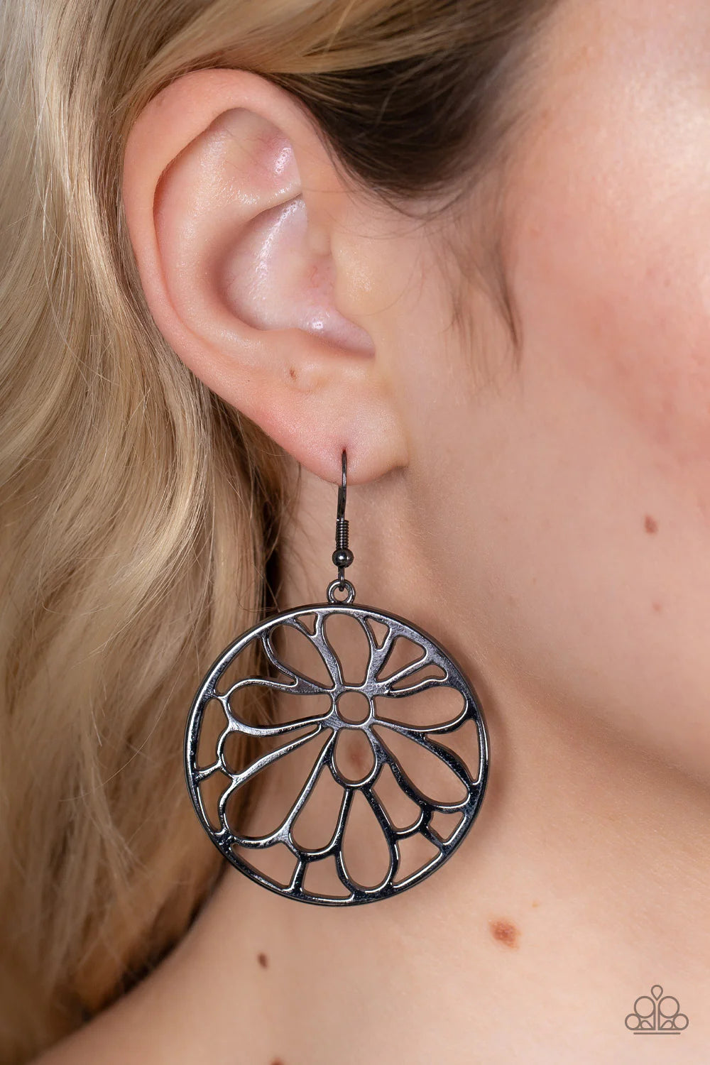 Glowing Glades Black Gun Metal Earring