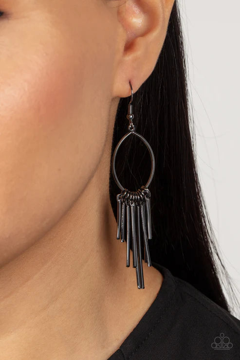 Mood Swing - Black Earring