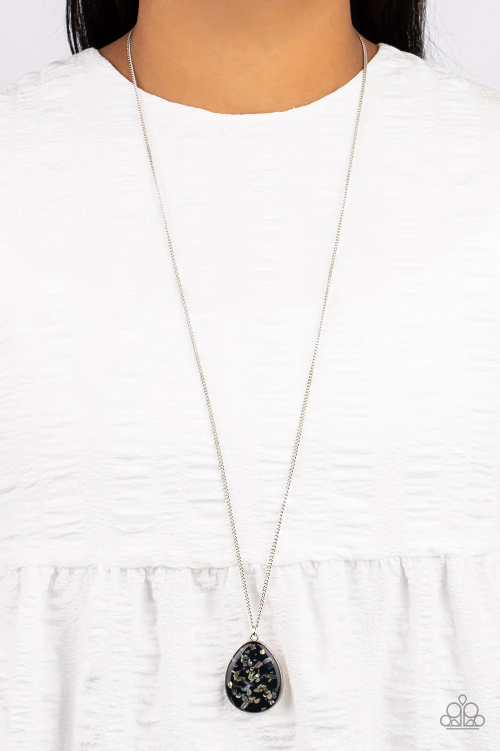 Shimmering Seafloors - Black Necklace