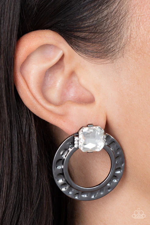 Smoldering Scintillation Black Earring