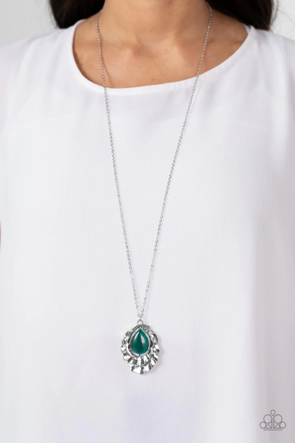 Titanic Trinket Green Necklace